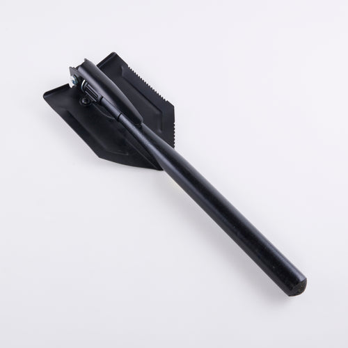 ENTRENCHING TOOL WITH PICK
