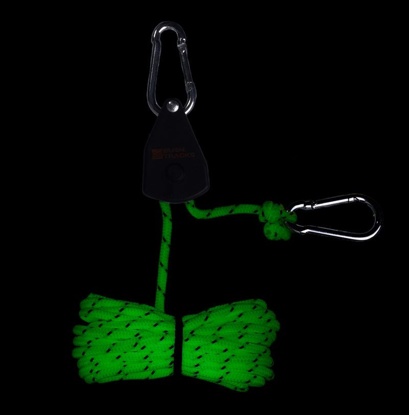 Load image into Gallery viewer, Glow In the Dark 4m Rope Ratchet Tie Downs with Carabiners - 4 Pack

